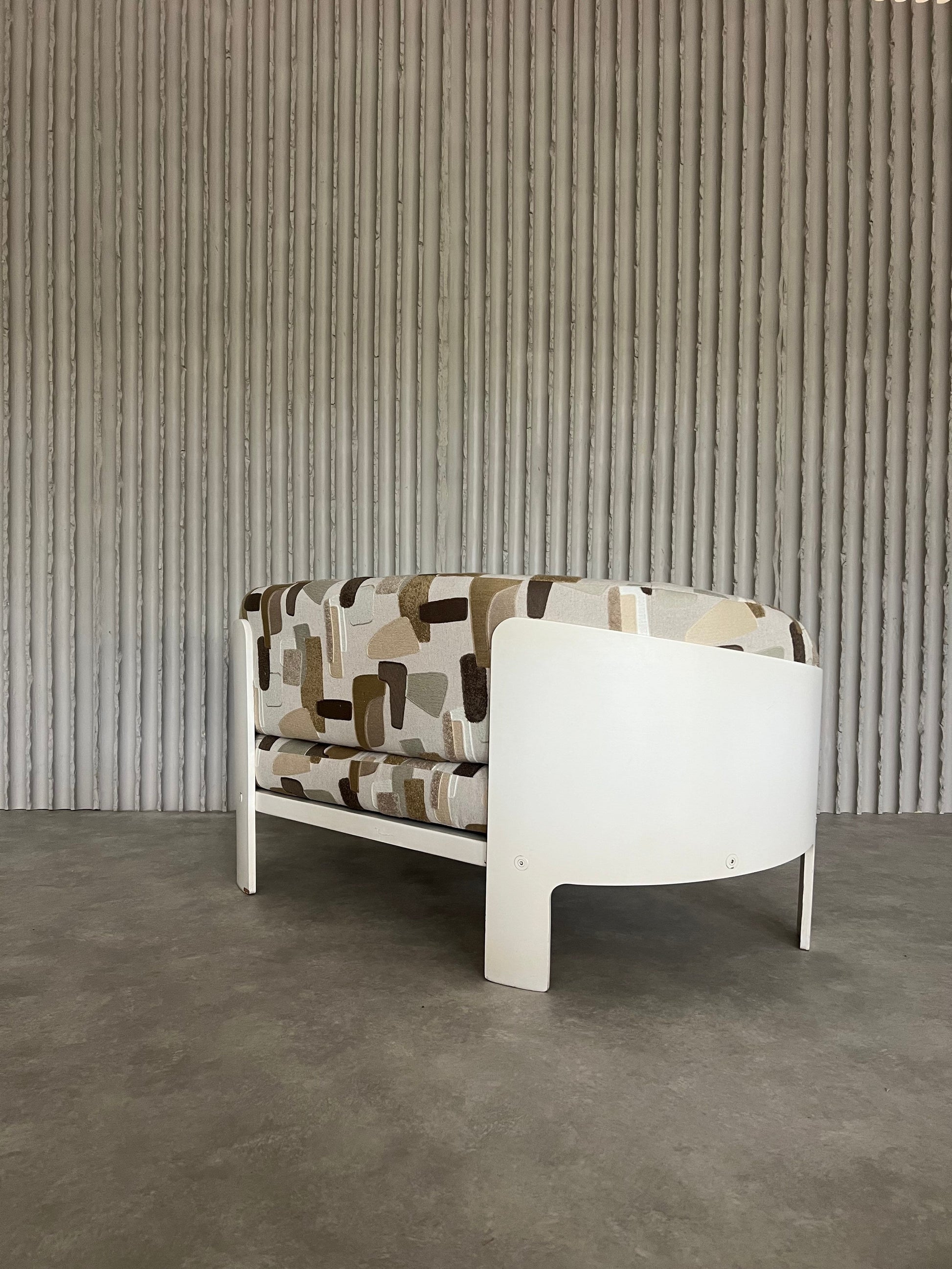 Rare "BZ48" Sofa by Hans Ell for Spectrum – Newly Upholstered - Collectors - Net.Work